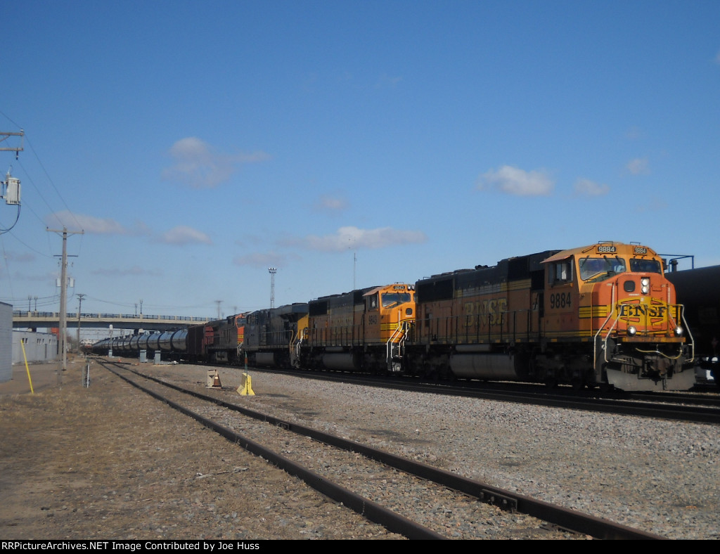 BNSF 9884 East